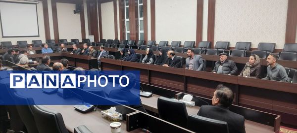 گردهمایی معاون استاندار و فرماندار ویژه تربت حیدریه با فعالان گردشگری و صنایع دستی در آستانه بهار