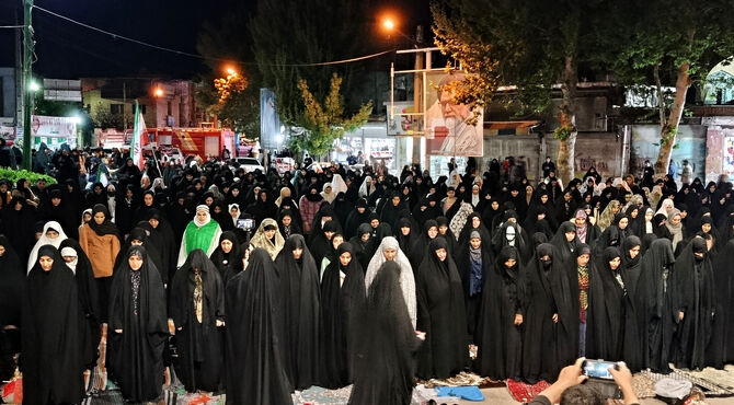 قرار شبانه کوهدشتی ها نماد ایستادگی وهمدلی است