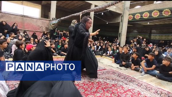 همایش شیرخوارگان حسینی با حضور خیل عظیمی از عزاداران در فاروج 