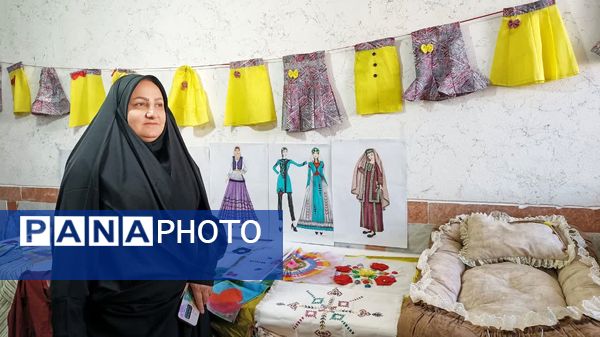 نمایشگاه دست‌سازه‌ها و غذاهای محلی دانش‌آموزان مارگون