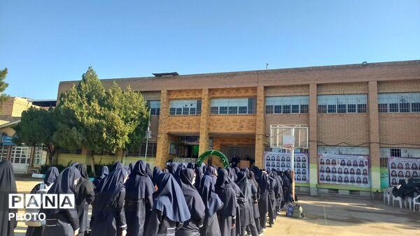 جشن جوانه ها در مدرسه شاهد قدسیان 