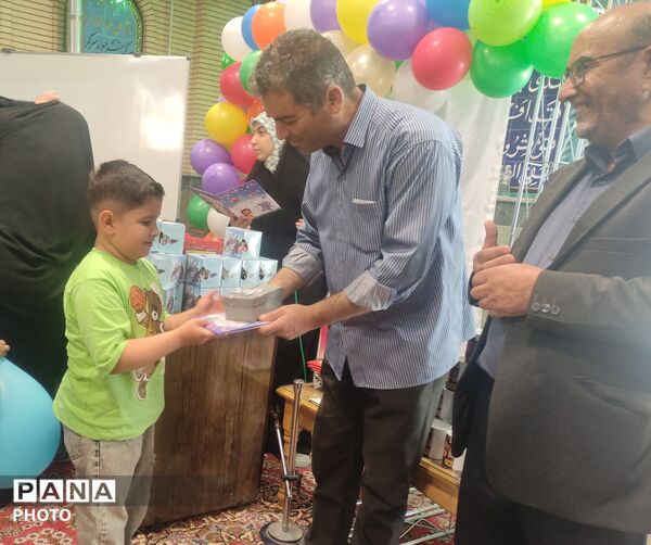  جشن الفبای دانش‌آموزانِ دبستان موعود