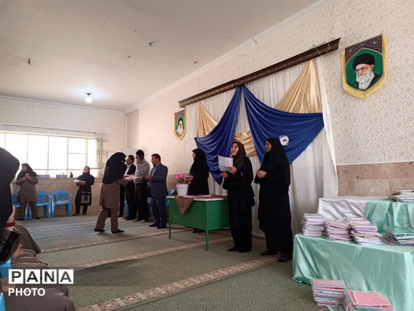 تجلیل از رتبه های برتر آموزشگاه خلیج فارس مروست