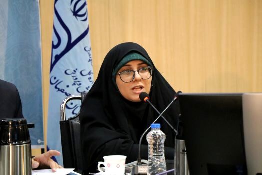 استان‌ها موظف هستند از ظرفیت هنرستان‌ها برای تولید لباس فرم استفاده کنند