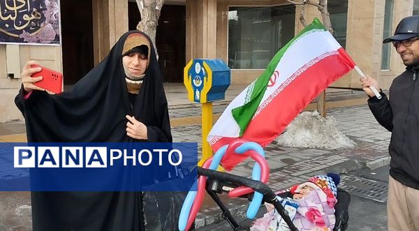 خروش مردم مشهدی در یوم الله ۲۲ بهمن