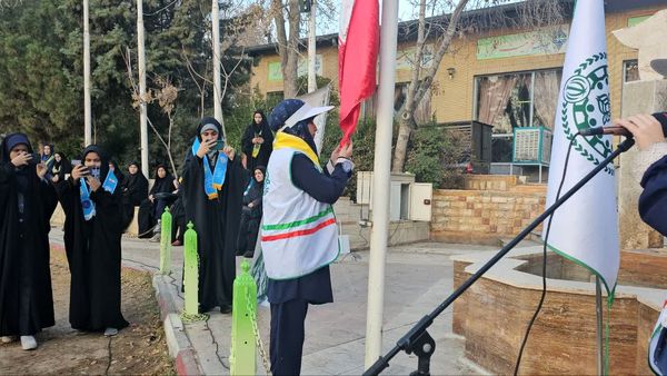 اردوی زیارتی تربیتی دانش‌آموزان دختر پیشتاز در مشهد مقدس