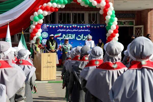 برنامه نمادین استانی و مانور تشکیلاتی یاوران انقلاب در خراسان رضوی