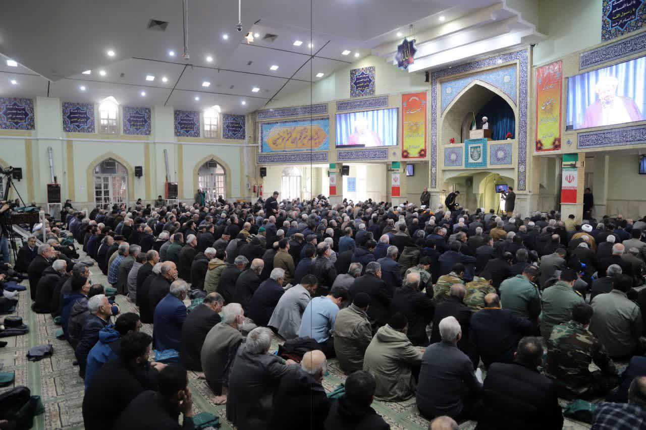 حل مشکل مسکن و حفظ منابع طبیعی باید از اولویت‌های اصلی دولت باشد