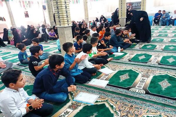 تجلیل از منتخبان مسابقات قرآنی در جشن بزرگ عید غدیر خم در شهرستان باشت