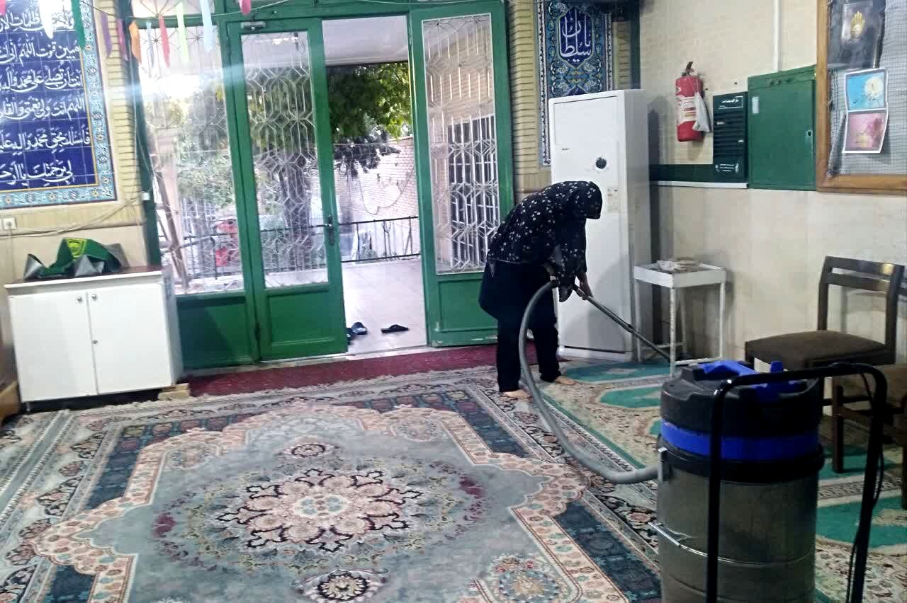 غبار‌روبی مساجد در آستانه ماه مبارک رمضان