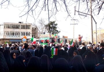 در بهار انقلاب باشکوه‌تر از همیشه