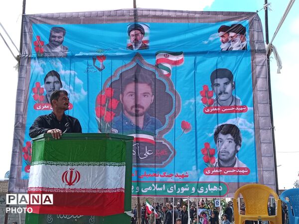 مراسم تشیع پیکر مطهر شهید علی اکبر خوافی در میان‌جلگه روستای سالاری 