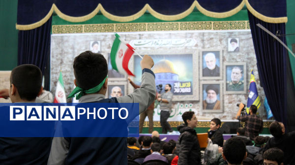 رونمایی از کتاب «سردار ایرانی» ویژه نوجوانان در قم