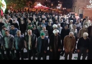 طنین استغاثه به موعود در میدان فاضل گروسی