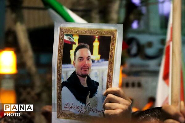گرامیداشت چهلمین روز شهادت رهبر شهید و دانش‌آموزان میناب در باقرشهر 