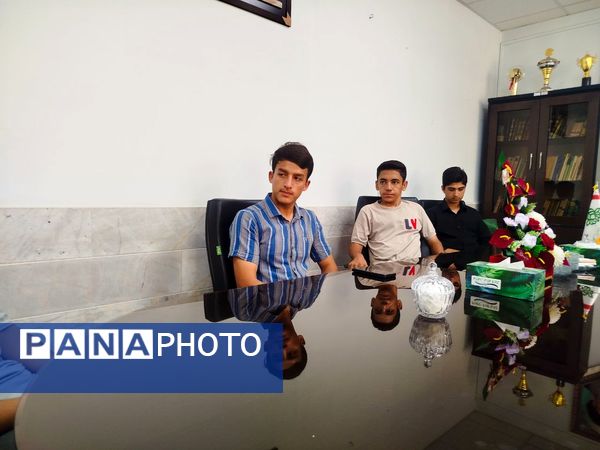 دیدار روسای انجمن اسلامی مدارس شهرستان کاشمر با معاون پرورشی و تربیت بدنی کاشمر