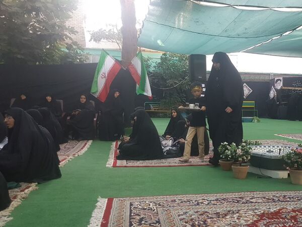 مراسم عزاداری سیدالشهدا دردبیرستان دخترانه امام حسین (ع)