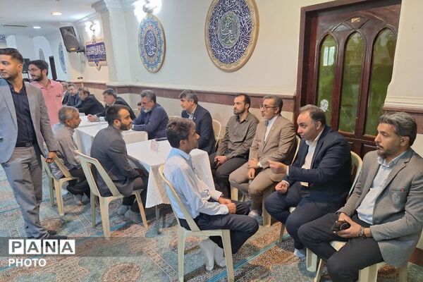میز خدمت مدیر آموزش و پرورش شهرستان پردیس به مناسبت هفته دولت