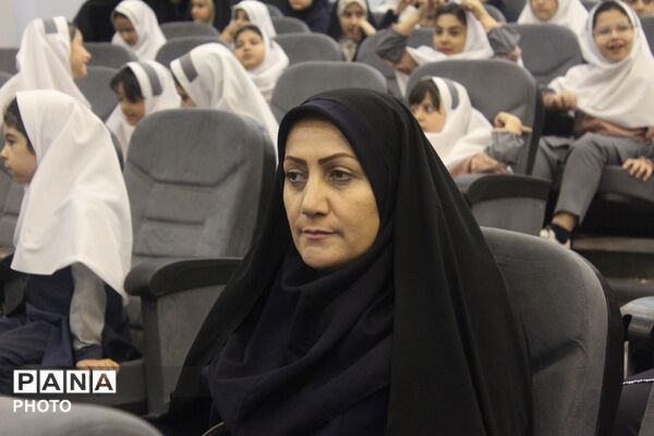 اختتامیه مسابقات امید فردا و پرسش مهر ریاست جمهوری به همراه تجلیل از برگزیدگان