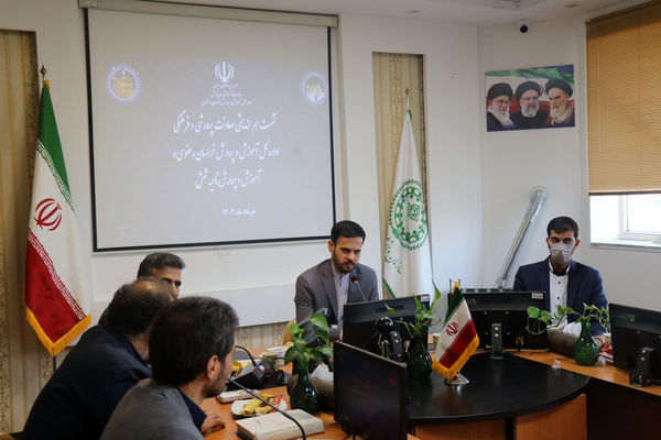 نشست و هم‌‌اندیشی معاون پرورشی و فرهنگی اداره‌کل آموزش و پرورش با ناحیه 6 مشهد