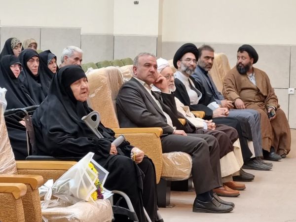 مراسم افتتاحیه مدرسه خیرساز شهیدان بارفروش در کاشان