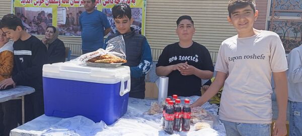 برپایی بازارچه در مدرسه ولیعصر آشخانه 