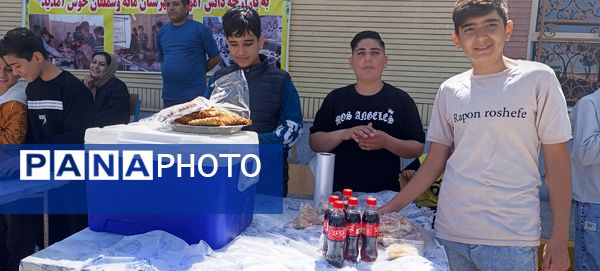 برپایی بازارچه در مدرسه ولیعصر آشخانه 