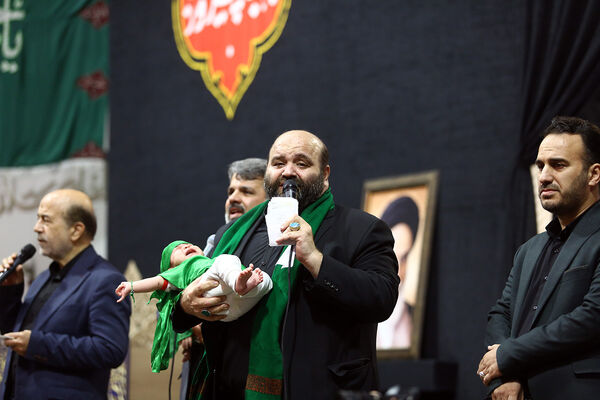 همایش شیرخوارگان حسینی در حرم بانوی کرامت