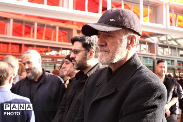 آیین خاکسپاری دانش‌آموز شهید جنگ رمضان با حضور معاون وزیر آموزش و پرورش در قم