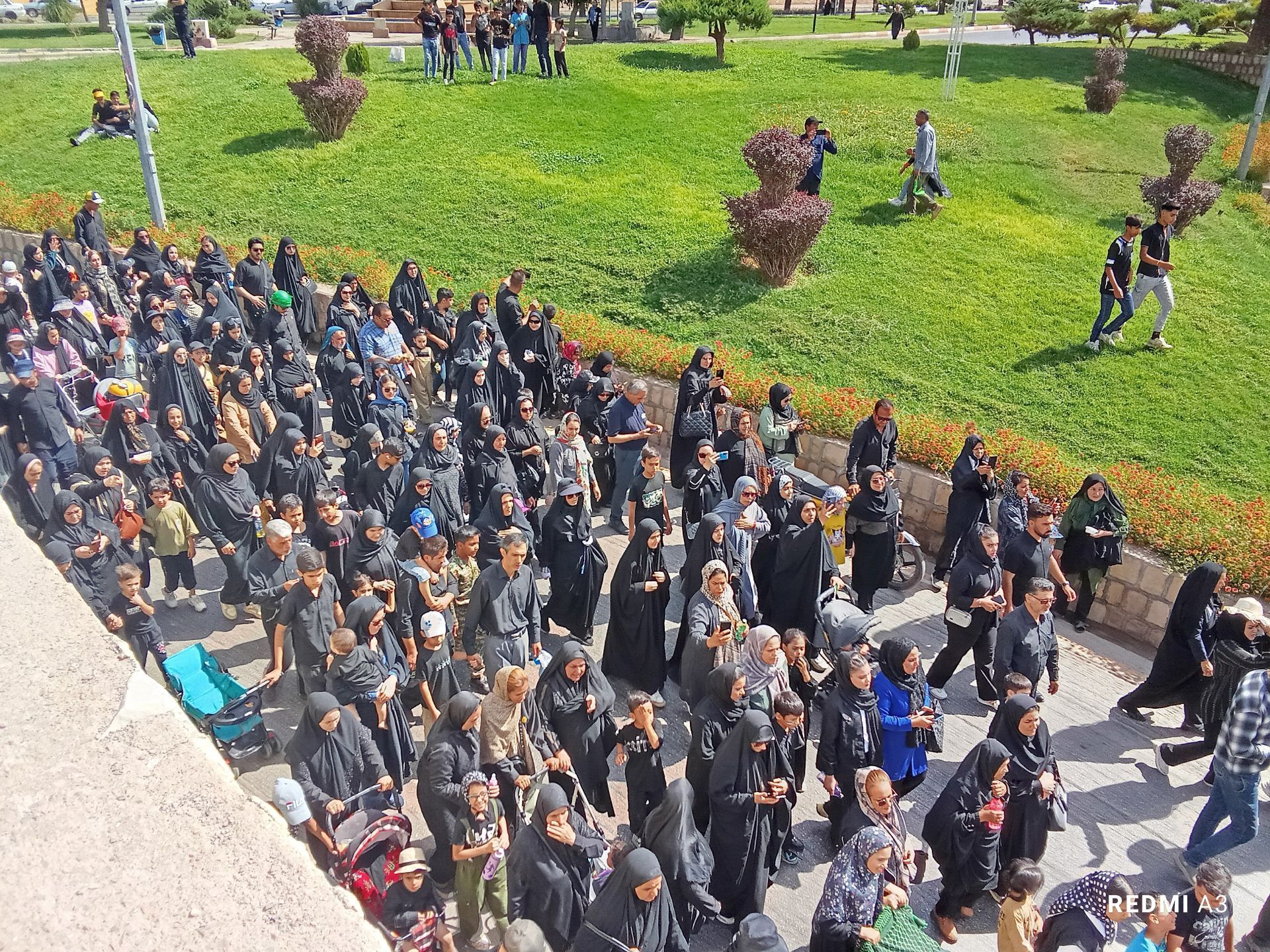 حضور مردم نیشابور در راهپیمایی جاماندگان اربعین حسینی