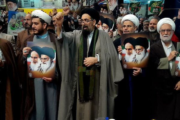 حماسه ۹ دی زنده است؛ ورامینی‌ها بار دیگر با ولایت، پیمان بستند