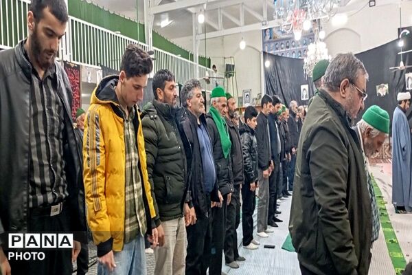 ضیافت افطاری همراه با نماز جماعت مغرب و عشاء در مسجد جامع شهر بار 