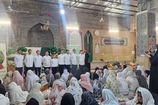 فشافویه میزبان خلوت عاشقانه دانش آموزان در نخستین روز اعتکاف همزمان با ولادت حضرت علی (ع)