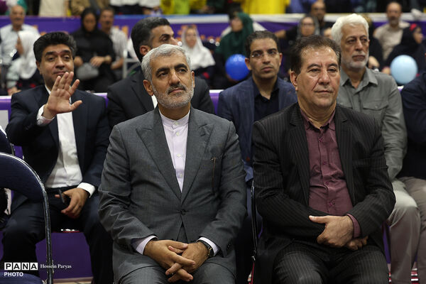 جشن «از خواستن تا توانستن»