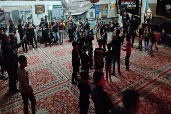 مراسم عزاداری امام حسین(ع) در شهر بار 
