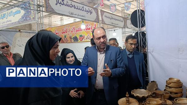 نمایشگاه دستاوردها و توانمندی بانوان روستایی در روستای بشرآباد