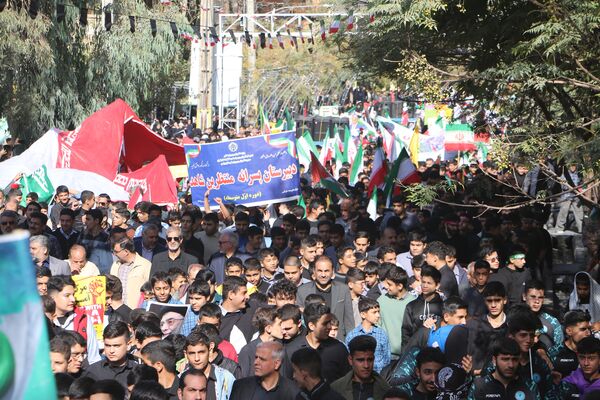 فریاد استکبار ستیزی از ورامین طنین انداز شد