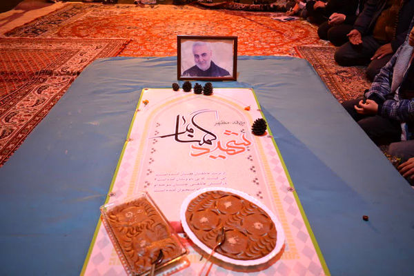 محفل انس نوجوانان با شهید گمنام بوستان لاله