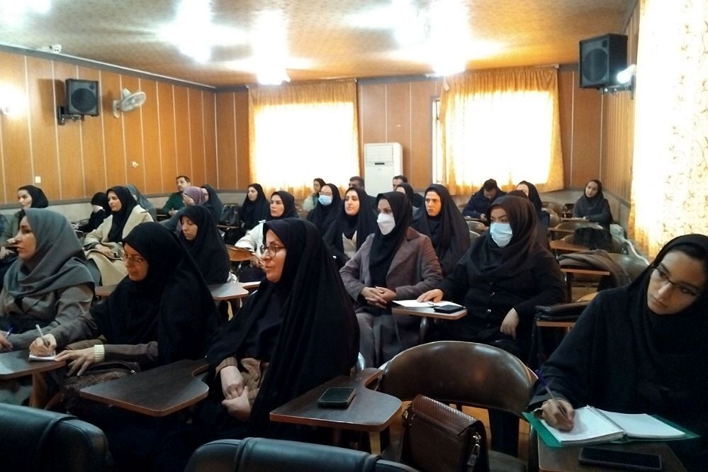 برگزاری کارگاه توانمند‌سازی و ارتقا سواد سلامت مربیان در آموزش و پرورش ناحیه یک شهرری