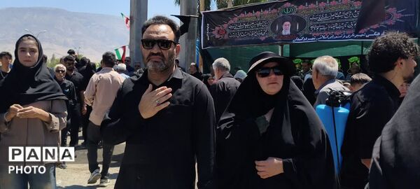 عزاداری عاشورای حسینی در گلزار شهدای گچساران 