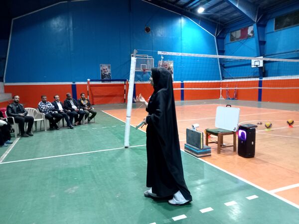 بازدید مربیان کشوری والیبال از باشگاه نرجس شهر جعفریه قم