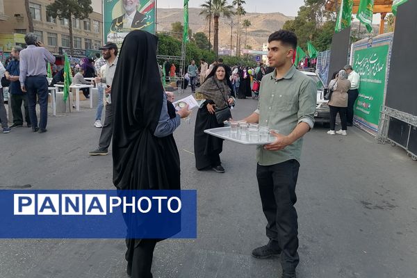 جشن کیلومتری عید غدیر در شیراز