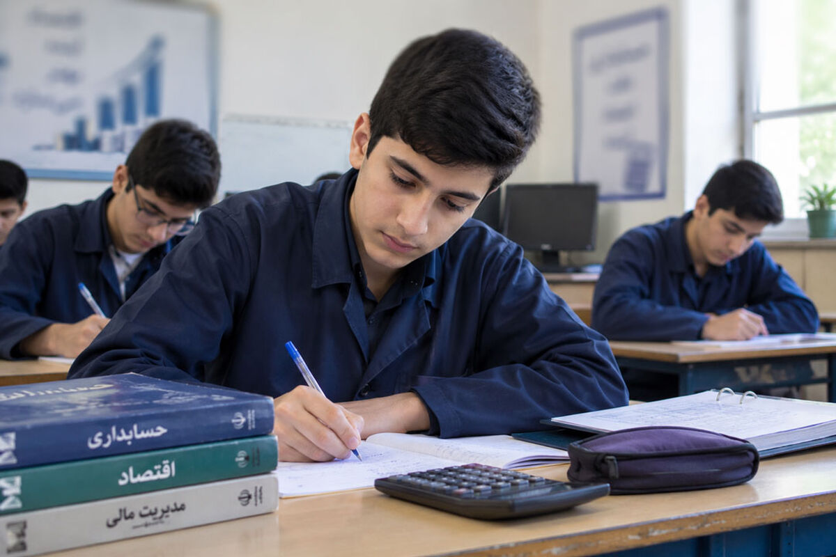 بخشی دستجردی: به جای آموزش سفته‌بازی، اقتصاد اسلامی را به دانش‌آموزان بیاموزیم