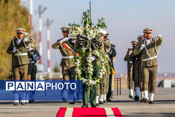  استقبال مردم ارومیه از شهدای گمنام دفاع مقدس