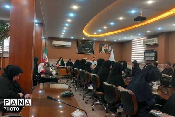  هم‌اندیشی مربیان پرورشی رباط‌کریم 