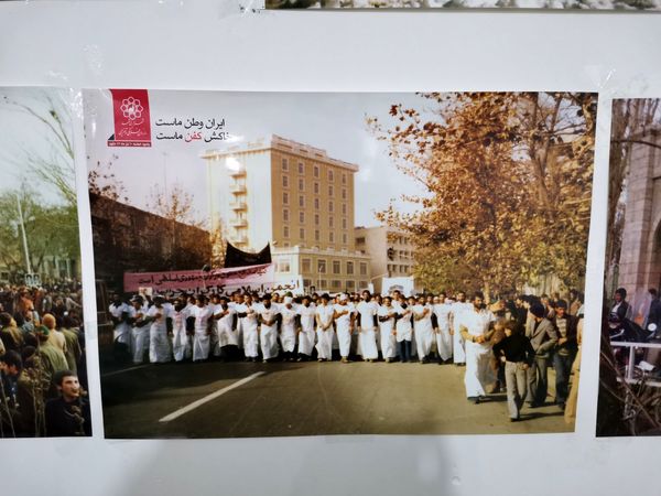 نمایشگاه عکس‌های مستند « دی۱۳۵۷ مشهد» 