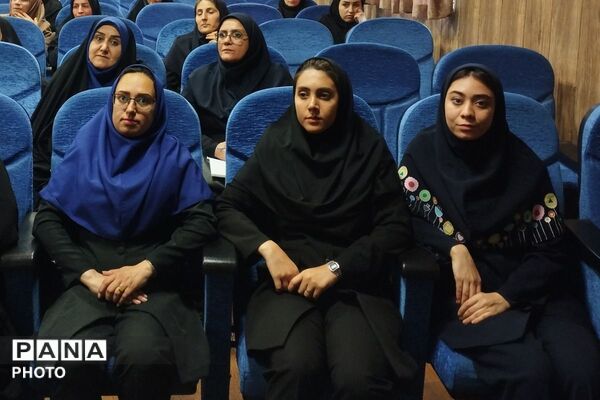 کارگاه آموزشی تغذیه و مراقبت از کودک ویژه مربیان پیش‌دبستانی در شهرستان قدس