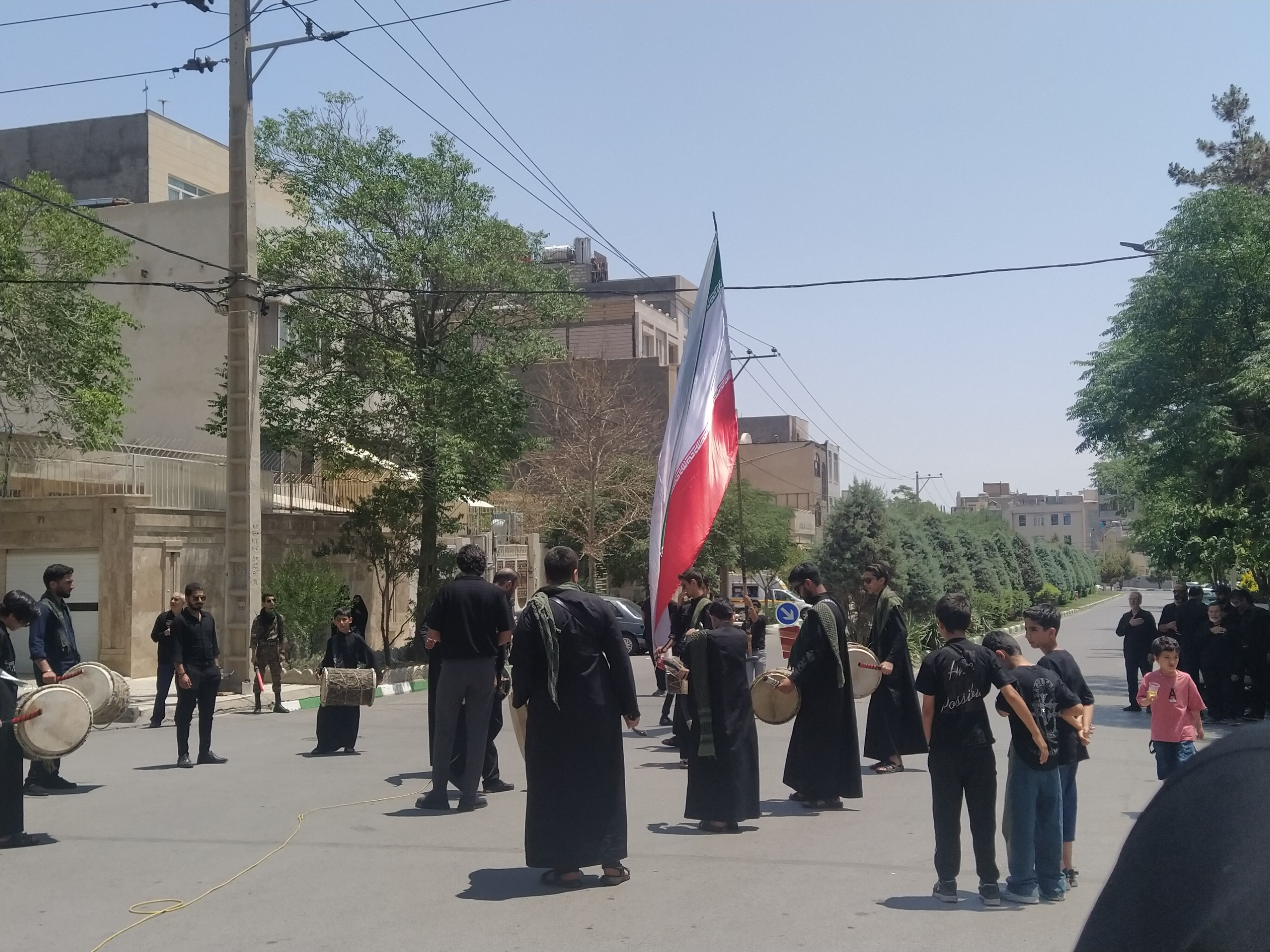 دل هایی غرق در عزا در مراسم ظهر تاسوعا حسینی