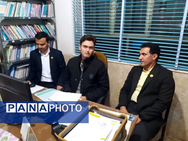  بازدید از دبیرستان‌های دخترانه عشایری عفاف و شبانه‌روزی پسرانه عشایری فارس