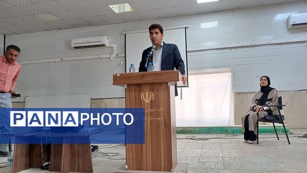 درخشش دانش‌آموزان نخبه قلعه‌گنج در جشن تقدیر کانون قلم‌چی
